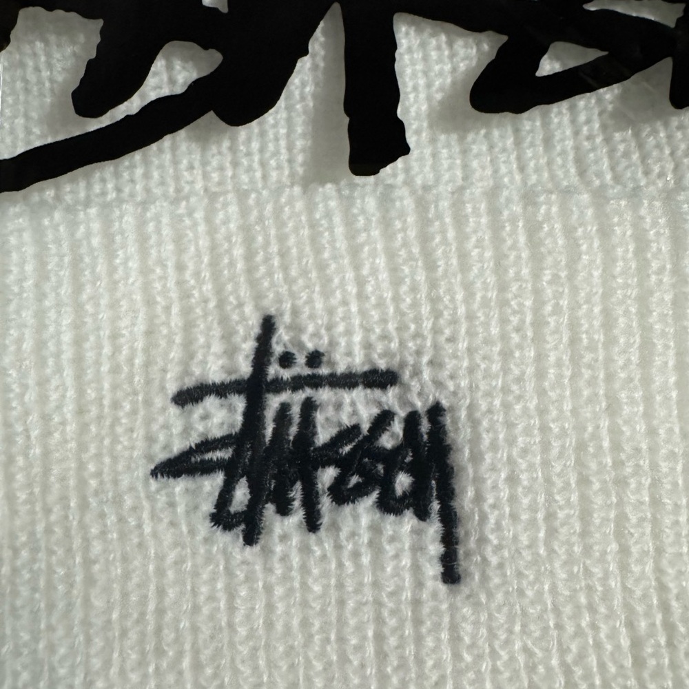 Stussy Basic Script Cuffed White Beanie NWT in ba… - image 3